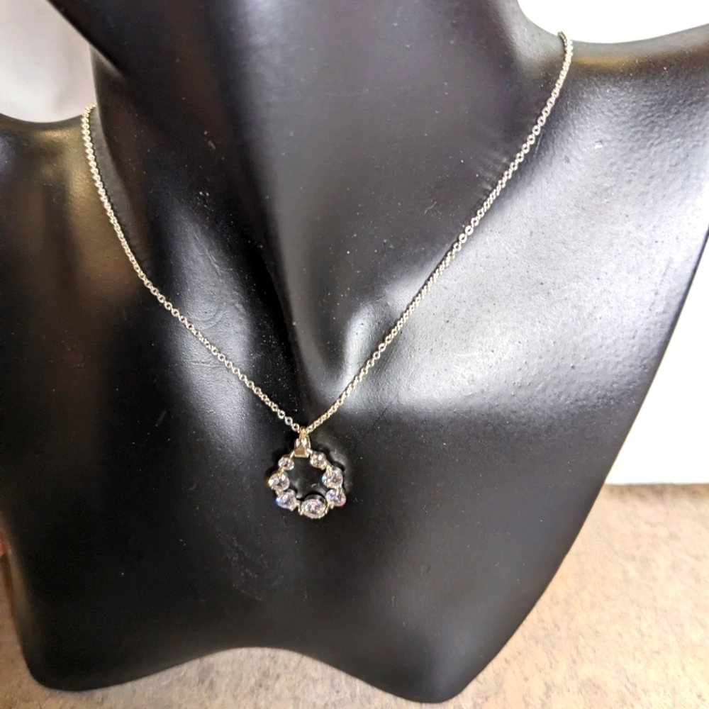 NWOT‎ Swarovski Crystal Elements Silver Overlay Pendant Necklace